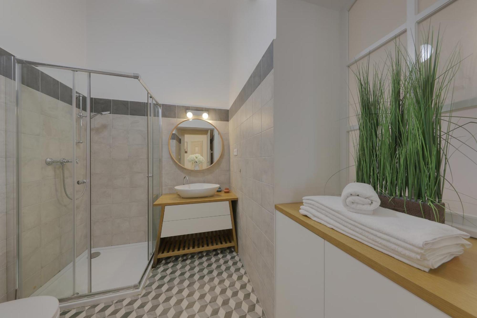 Beautiful Condo At The Old Town Братислава Экстерьер фото