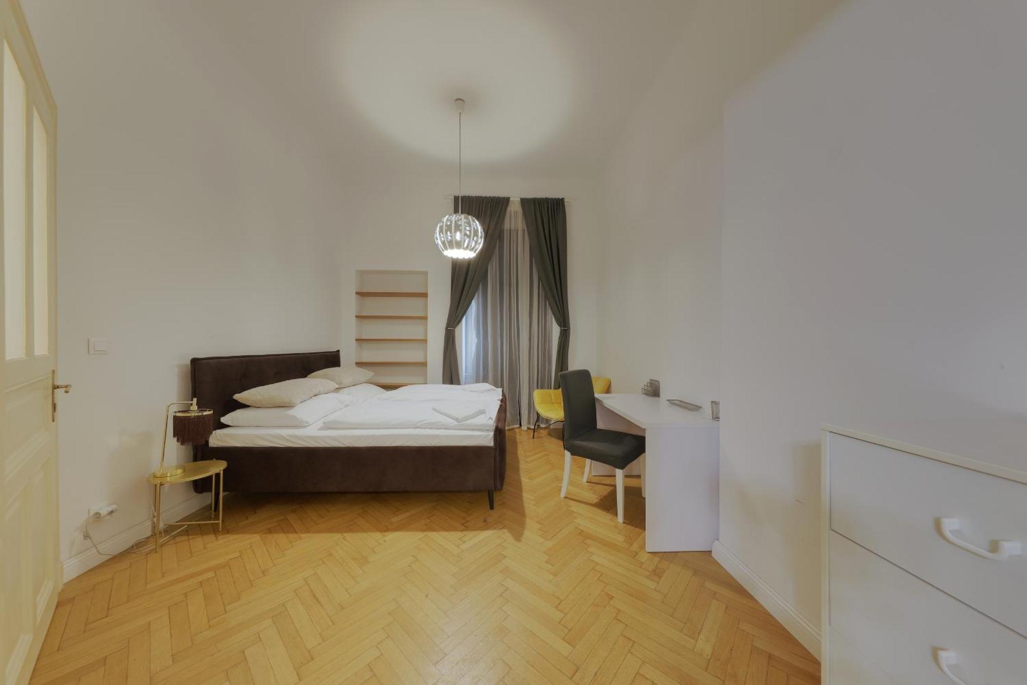 Beautiful Condo At The Old Town Братислава Экстерьер фото